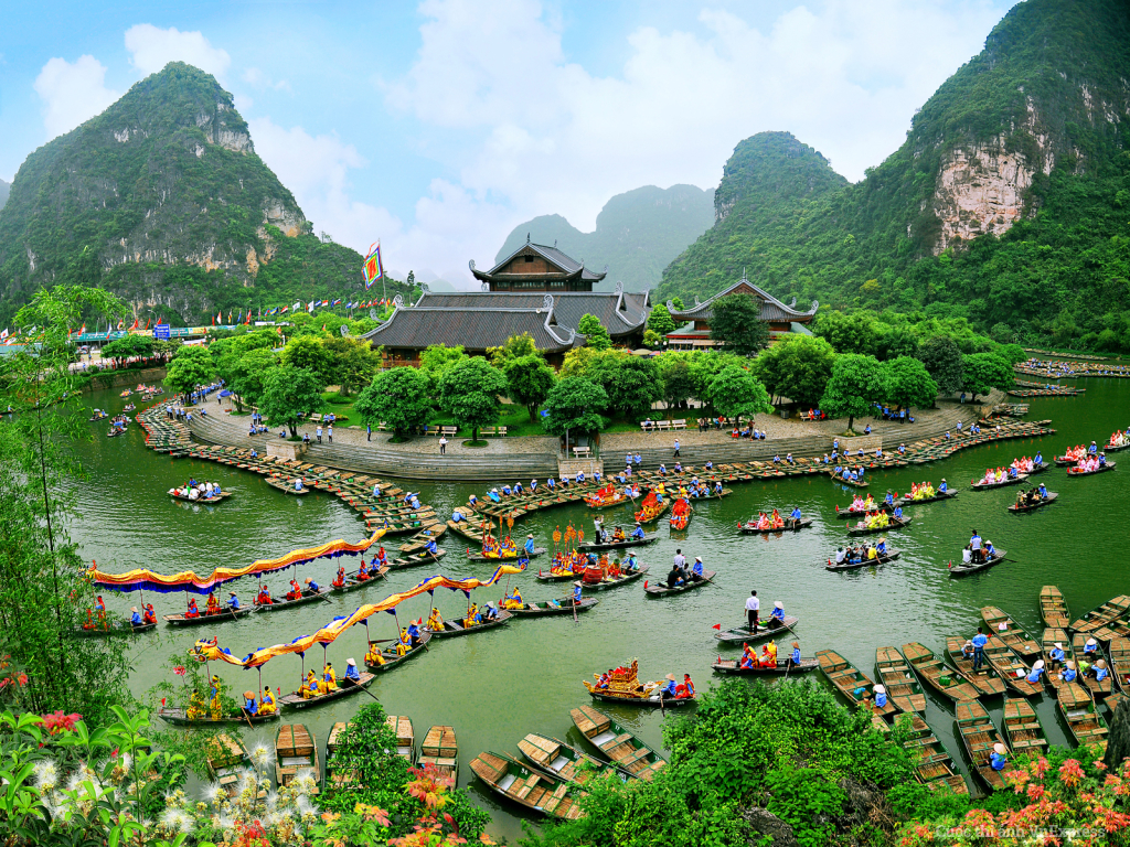 anh-dep-Ninh-Binh-nam-du-lich-quoc-gia-nam-2021-trang-an-bai-dinh-ninh-binh.jpg